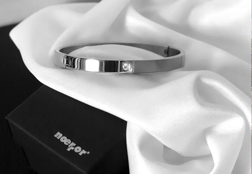 narukvica od čelika noerror